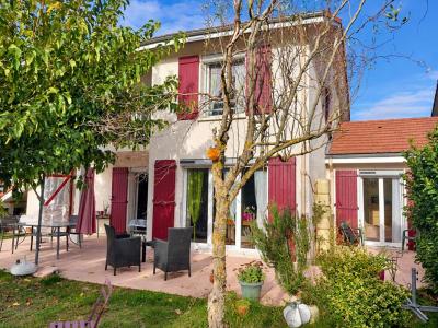 Vente Maison 5 pi�ces SAINT-ETIENNE-DE-SAINT-GEOIRS 38590