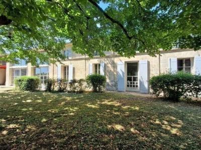 Vente Maison 11 pi�ces SAINT-CHRISTOLY-DE-BLAYE 33920