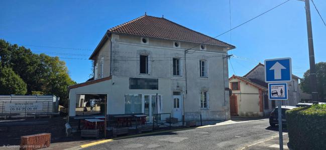 Vente Maison 5 pi�ces GENOUILLAC 16270