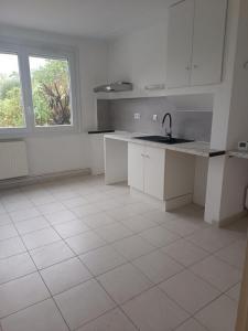 Location Appartement 4 pi�ces REVEL 31250