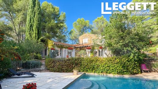 Vente Maison 8 pi�ces CHATEAUNEUF-LE-ROUGE 13790