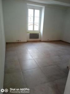 Location Appartement 2 pi�ces LORREZ-LE-BOCAGE-PREAUX 77710