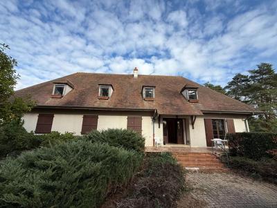 Vente Maison 10 pi�ces YZEURE 03400
