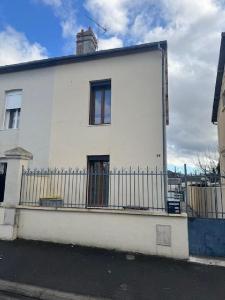Vente Maison 4 pi�ces BELLEU 02200