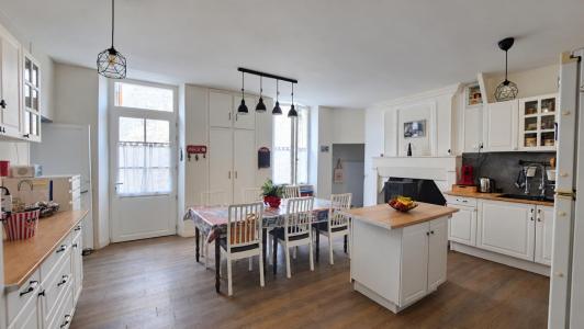 Vente Maison 6 pi�ces GUITINIERES 17500