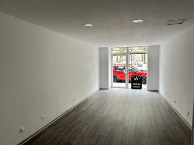 Location Local commercial CARCASSONNE 11000