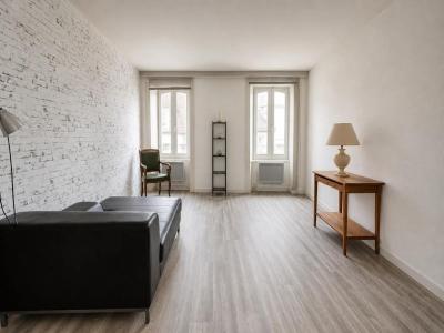 Vente Appartement 5 pi�ces LONS-LE-SAUNIER 39000