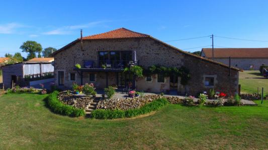 For sale Confolens 7 rooms 530 m2 Charente (16500) photo 0