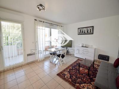 For sale Cannes 2 rooms 45 m2 Alpes Maritimes (06400) photo 2