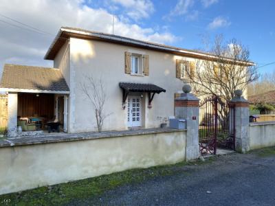 For sale Nanteuil-en-vallee 5 rooms 141 m2 Charente (16700) photo 0