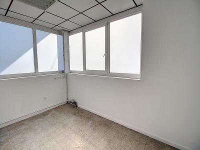 For rent Lallaing 4 rooms 52 m2 Nord (59167) photo 2