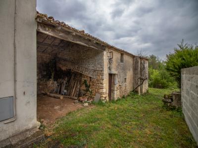 For sale Saint-jean-d'angely Charente maritime (17400) photo 1