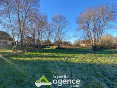 For sale Badecon-le-pin 1612 m2 Indre (36200) photo 0