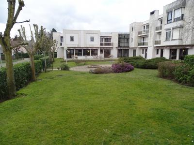 Louer Appartement Chesnay 1300 euros
