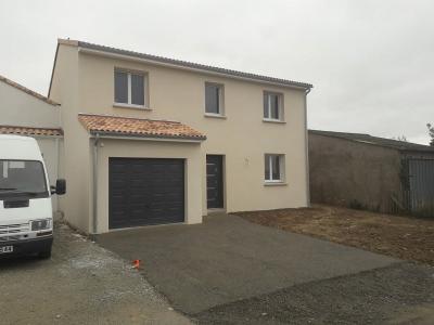 For sale Montaigu 7 rooms 123 m2 Vendee (85600) photo 0