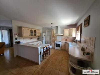 For sale Blaye 5 rooms 109 m2 Gironde (33390) photo 3