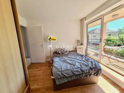 For sale Ferney-voltaire 3 rooms 75 m2 Ain (01210) photo 2