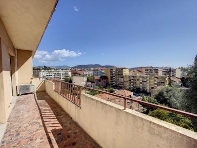 For sale Nice 3 rooms 75 m2 Alpes Maritimes (06100) photo 3