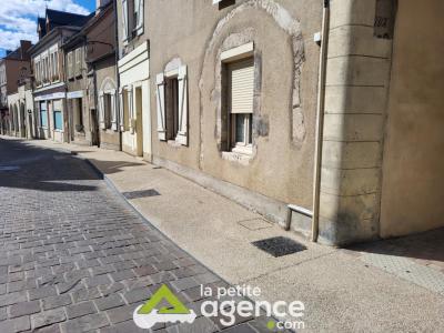 For sale Mehun-sur-yevre 7 rooms 206 m2 Cher (18500) photo 0