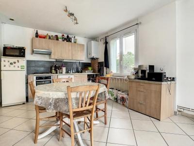 For sale Saint-martin-d'heres 3 rooms 65 m2 Isere (38400) photo 1