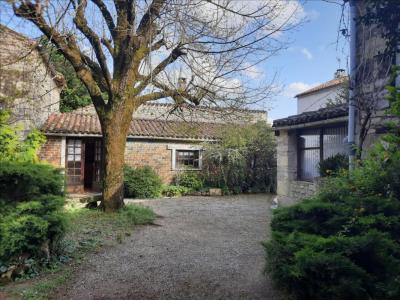 Acheter Maison Saint-amant-de-boixe 179900 euros