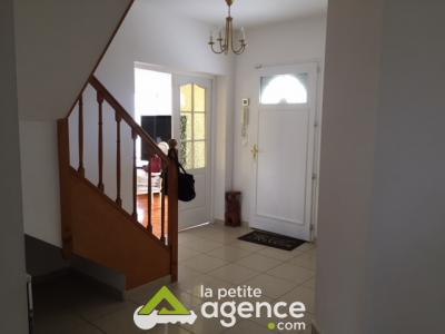 For sale Chapelle-hugon 7 rooms 200 m2 Cher (18150) photo 1