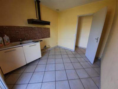 For sale Lamothe-landerron 3 rooms 68 m2 Gironde (33190) photo 2