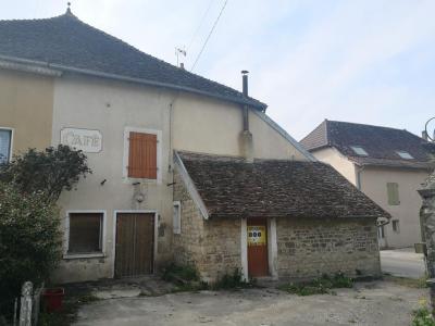 For sale Poligny 4 rooms 135 m2 Jura (39800) photo 0