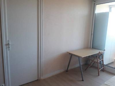 For rent Lyon-8eme-arrondissement 1 room 10 m2 Rhone (69008) photo 1