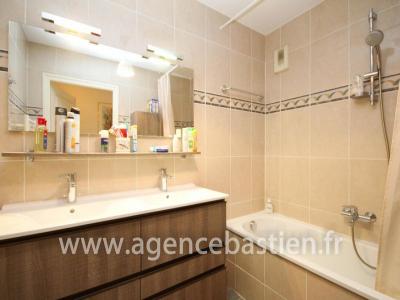 For sale Cessy 4 rooms 94 m2 Ain (01170) photo 3