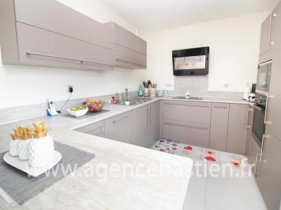 For sale Saint-genis-pouilly 4 rooms 133 m2 Ain (01630) photo 3