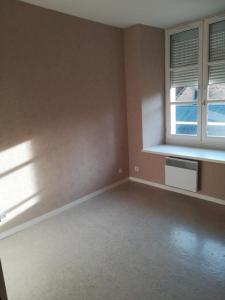 For rent Vatan 4 rooms 86 m2 Indre (36150) photo 1
