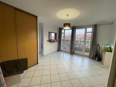 For sale Reims 2 rooms 41 m2 Marne (51100) photo 2