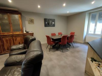 For sale Aurillac 4 rooms 85 m2 Cantal (15000) photo 3
