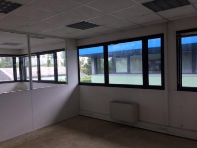 For rent Pessac 1000 m2 Gironde (33600) photo 3