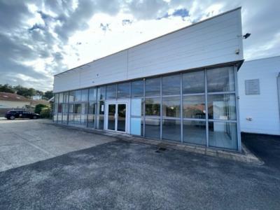 Louer Local commercial 130 m2 Porge