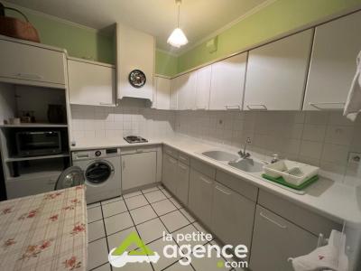 For sale Bourges 2 rooms 45 m2 Cher (18000) photo 2