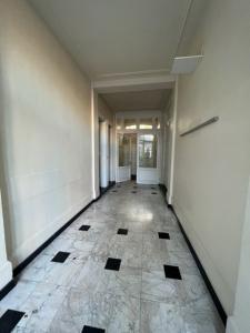 For sale Lille 9 rooms 230 m2 Nord (59000) photo 2