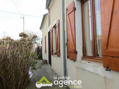 For sale Chapelle-hugon 3 rooms 83 m2 Cher (18150) photo 0
