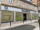 Location Commerce Beaumont-le-roger  65 m2