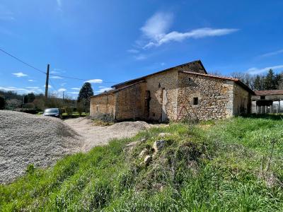 For sale Thiviers 4 rooms 103 m2 Dordogne (24800) photo 3