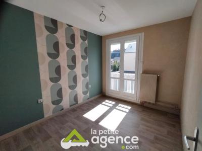 For sale Bourges 3 rooms 73 m2 Cher (18000) photo 1