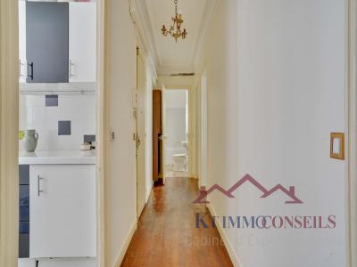 For sale Paris-18eme-arrondissement 4 rooms 62 m2 Paris (75018) photo 1