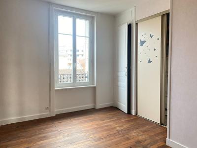 For rent Limoges Square des Emaileurs 2 rooms 36 m2 Haute vienne (87000) photo 3