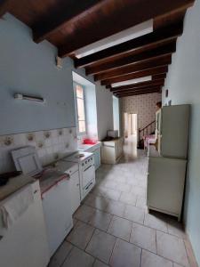 For sale Riscle 5 rooms 140 m2 Gers (32400) photo 3