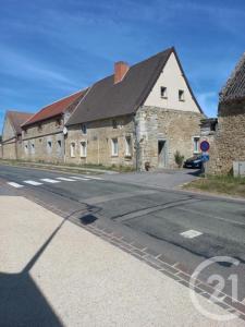 For sale Saint-just-en-chaussee 6 rooms 89 m2 Oise (60130) photo 0