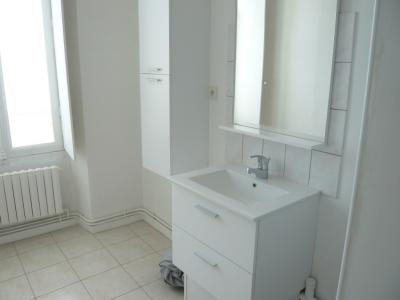 For sale Laval 2 rooms 48 m2 Mayenne (53000) photo 2