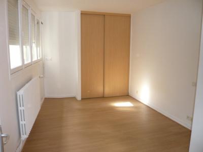 For sale Laval 2 rooms 48 m2 Mayenne (53000) photo 3