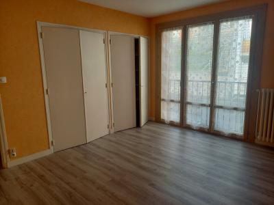 Annonce Location 2 pices Appartement Laval 53