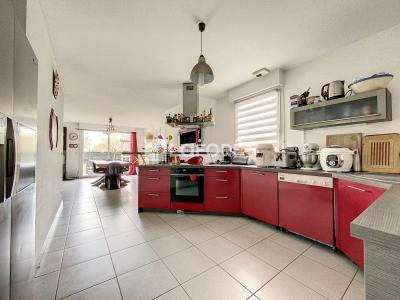 For sale Houplines 6 rooms 133 m2 Nord (59116) photo 3